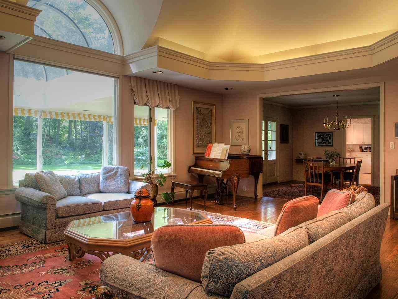 resized-2349823-Living Room2.jpg
